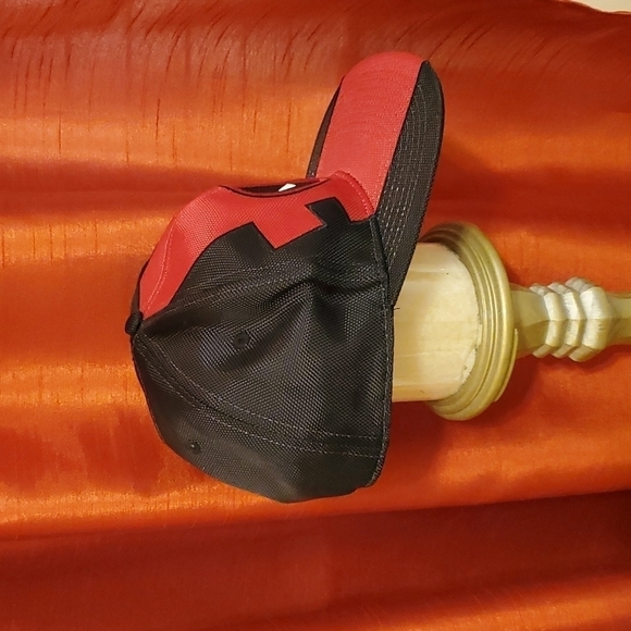 Marvel Deadpool cap - Picture 3 of 8